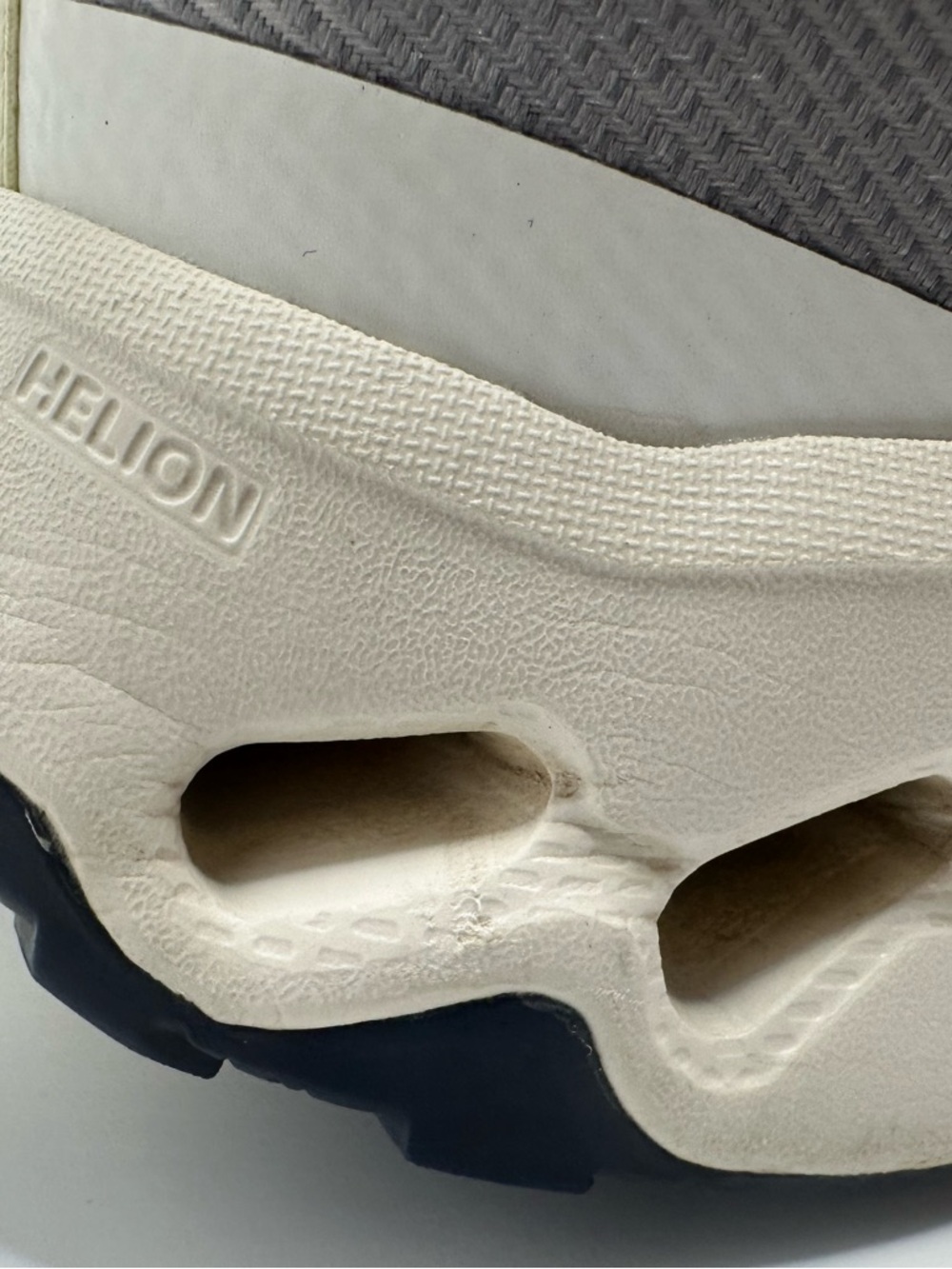 On Running Cloudnova Lightweight Sneakers in Light Gray & Lavender - Picture 9 of 15